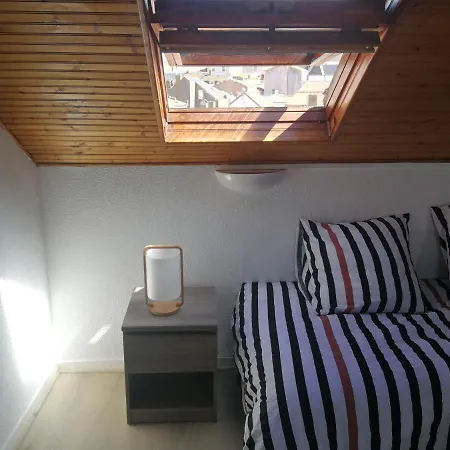 En Mansarde Sur Le Port Apartamento *